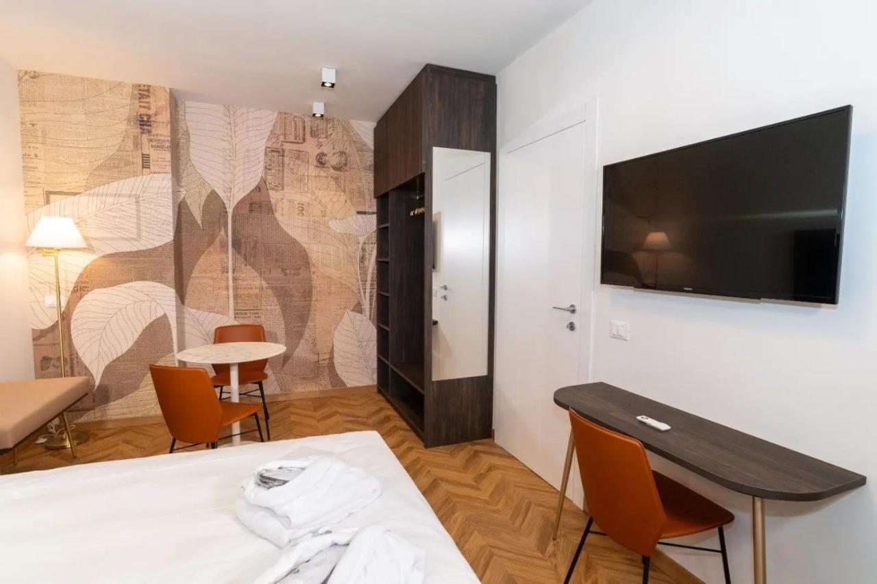 Jacuzzi Suite Home By Enjoy Garda Hotel Peschiera del Garda Exterior foto